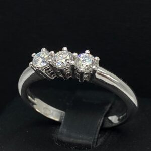 anello trilogy oro bianco diamanti